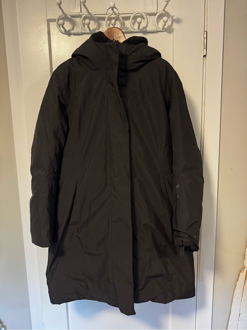 Lululemon snow warrior parka waterproof